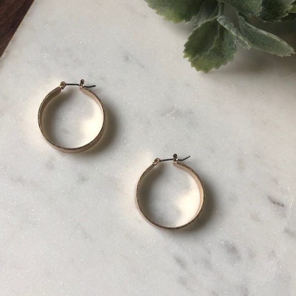 Jewelry - The Ava - The Vintage Hoop